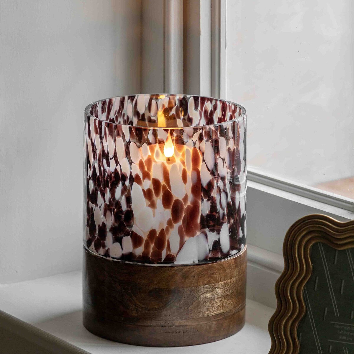 Confetti Glass Hurricane Candle Holder walnut, ÉDITÉ