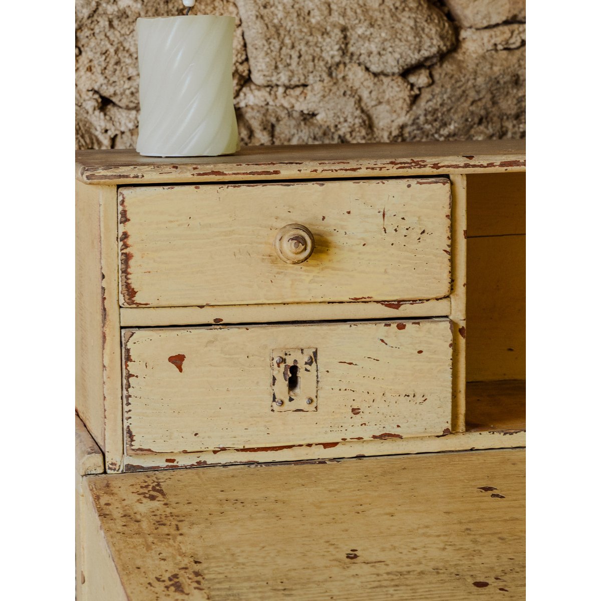 Secrétaire en bois jaune Edouard N°709 - Bon état jaune, DEBONGOUT