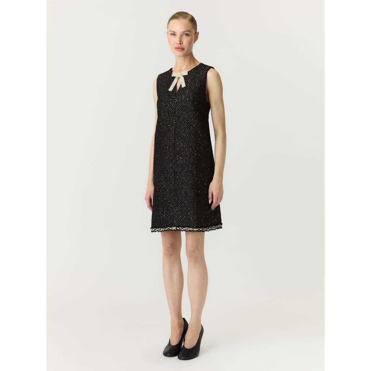 Mini-Robe black, YAS