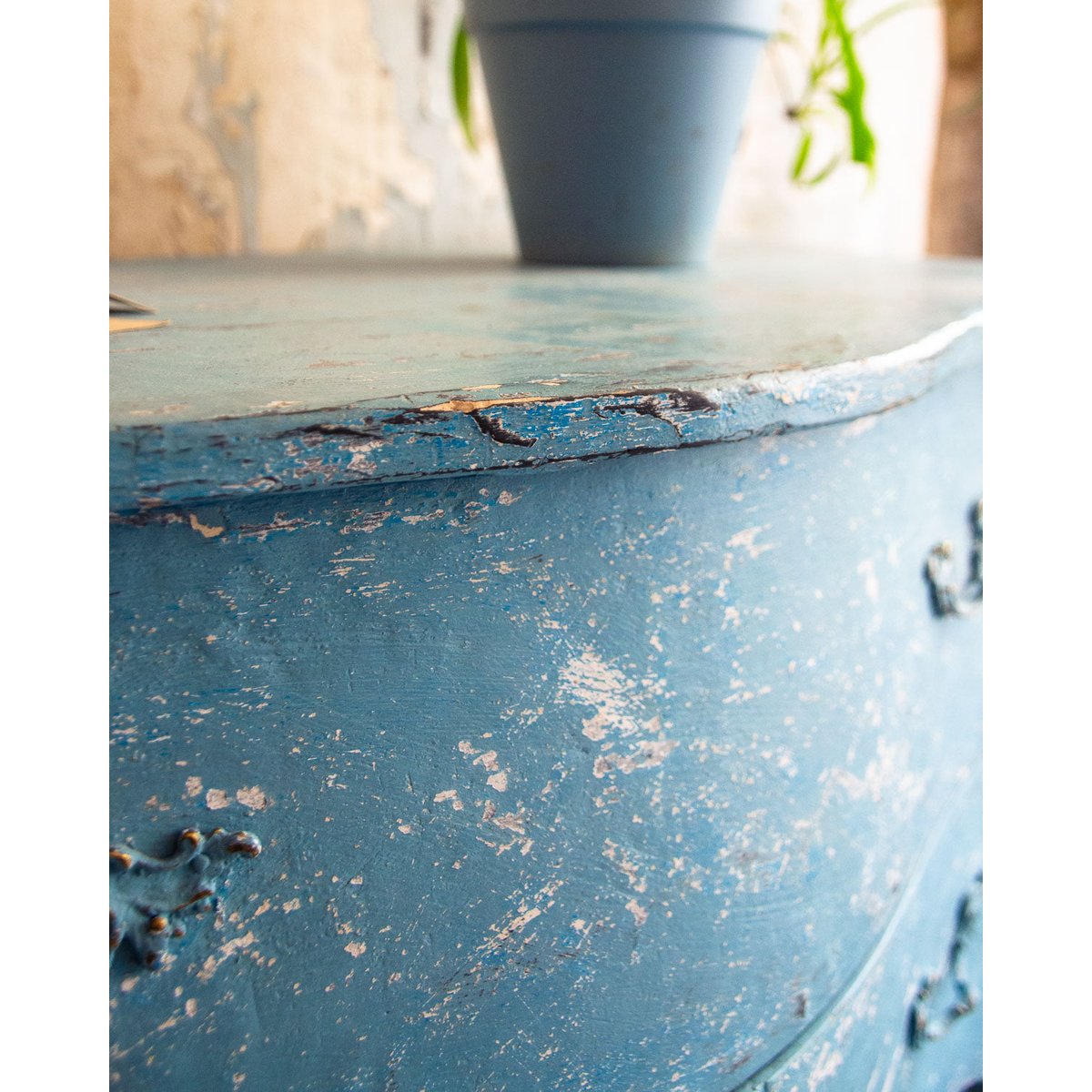 Commode bleue patinée Garance N°620 - Bon état bleu, DEBONGOUT