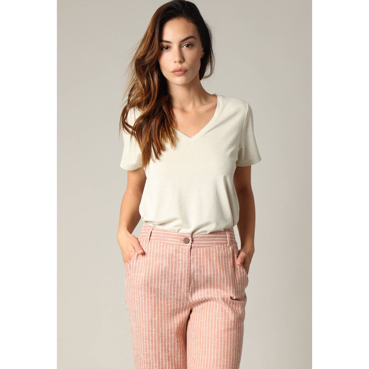 T-shirt col v manches courtes GLOWY off white, DEELUXE