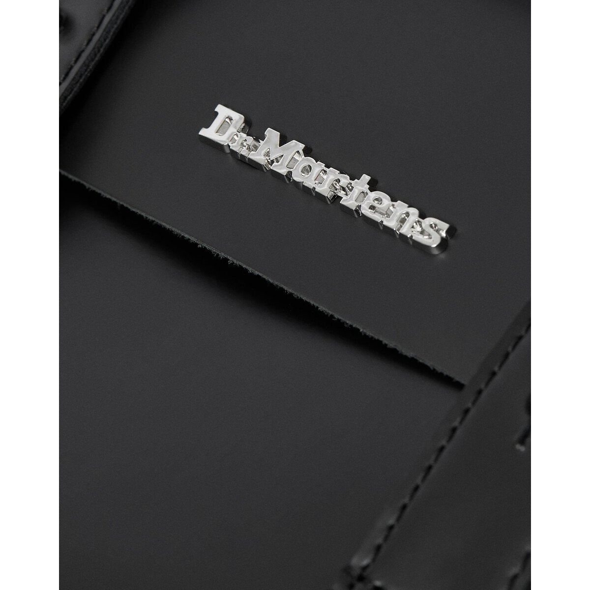 Zaino a scomparti, in pelle Kiev e Smooth nero , DR. MARTENS