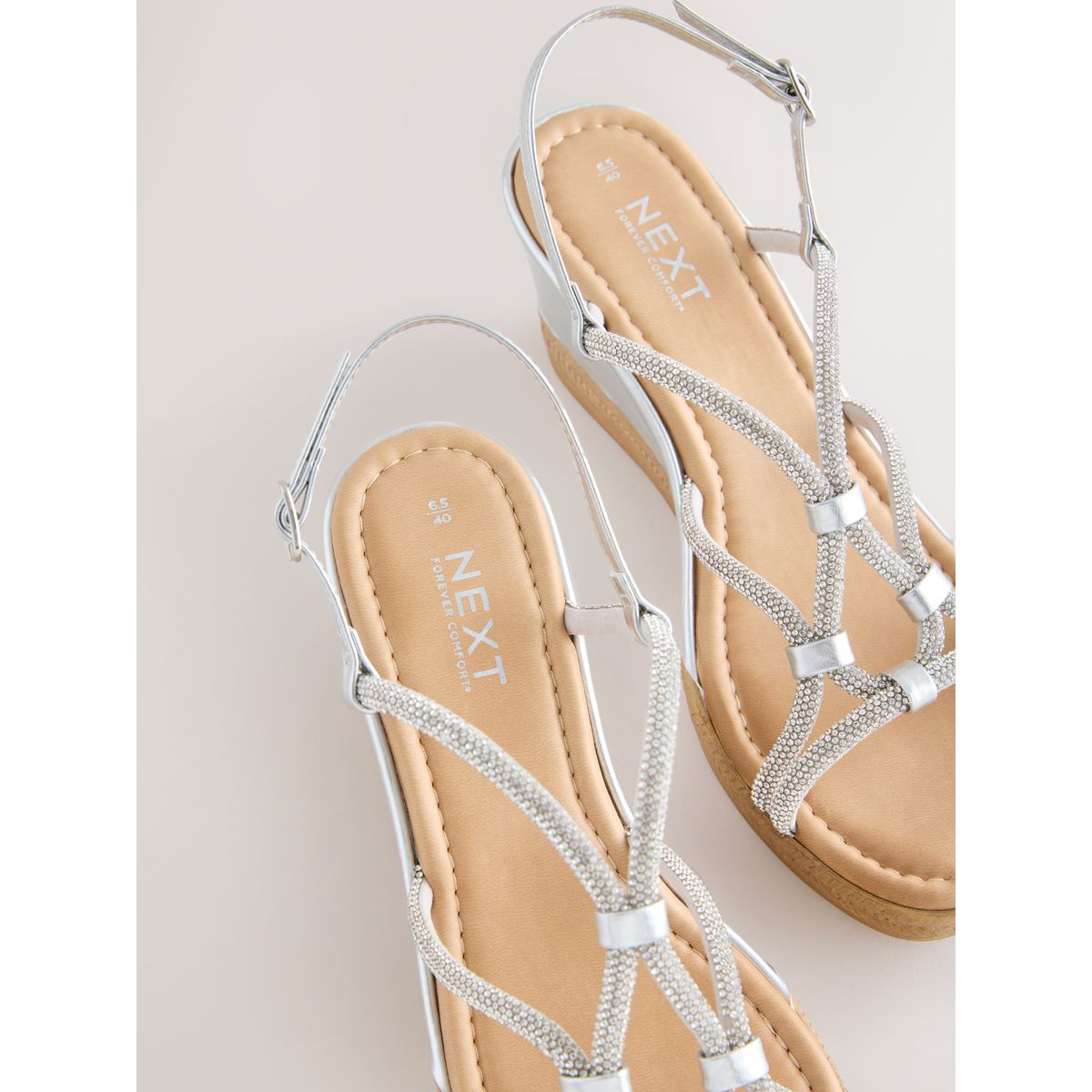Chaussures compensées ornées de strass argent, NEXT