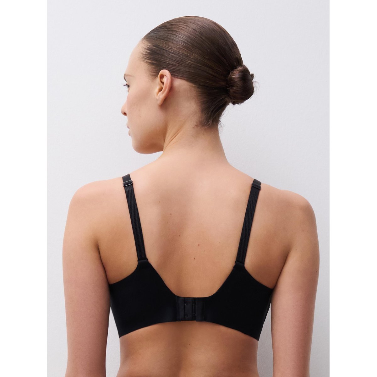 Soutien-gorge emboîtant GRAPHIC SUPPORT noir, CHANTELLE