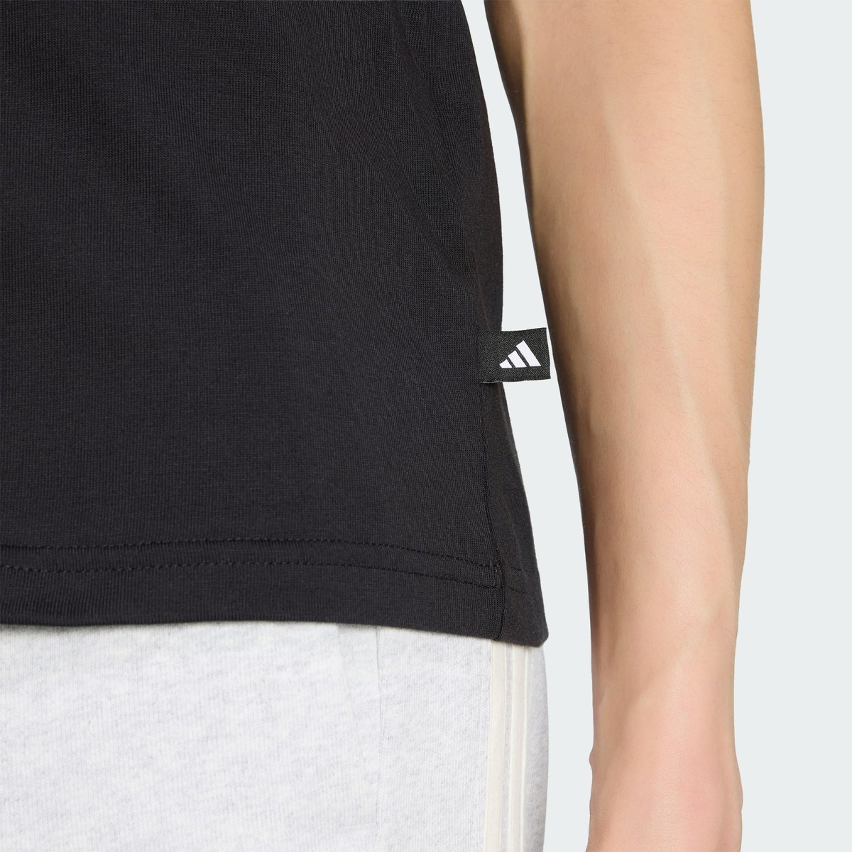 T-Shirt Standard Graphique Nourriture T-Shirt Standard Graphique Nourriture black, ADIDAS SPORTSWEAR