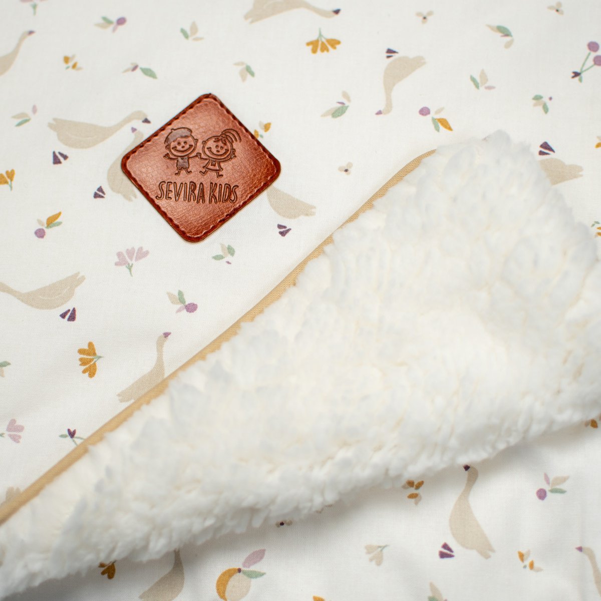 Couverture plaid réversible en sherpa SIDONIA sidonia, beige, écru, blanc, SEVIRA KIDS