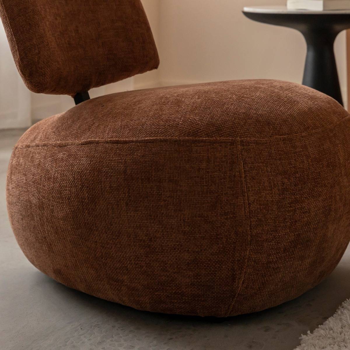 Fauteuil en tissu bouclette TÉRÉSIA orange, MADE IN MEUBLES 