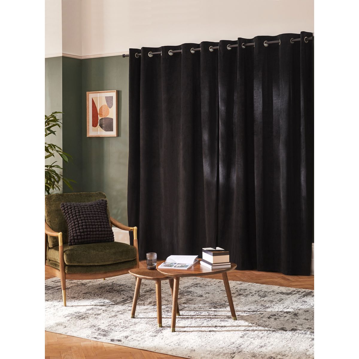 Rideaux à œillets en velours mat noir, NEXT