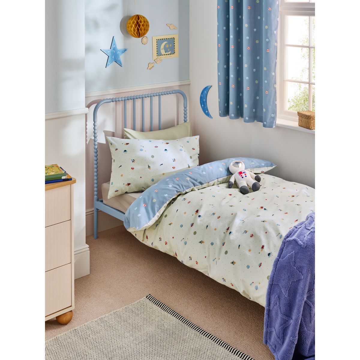 Parure housse de couette et taie d'oreiller mini imprimé spatial bleu, NEXT