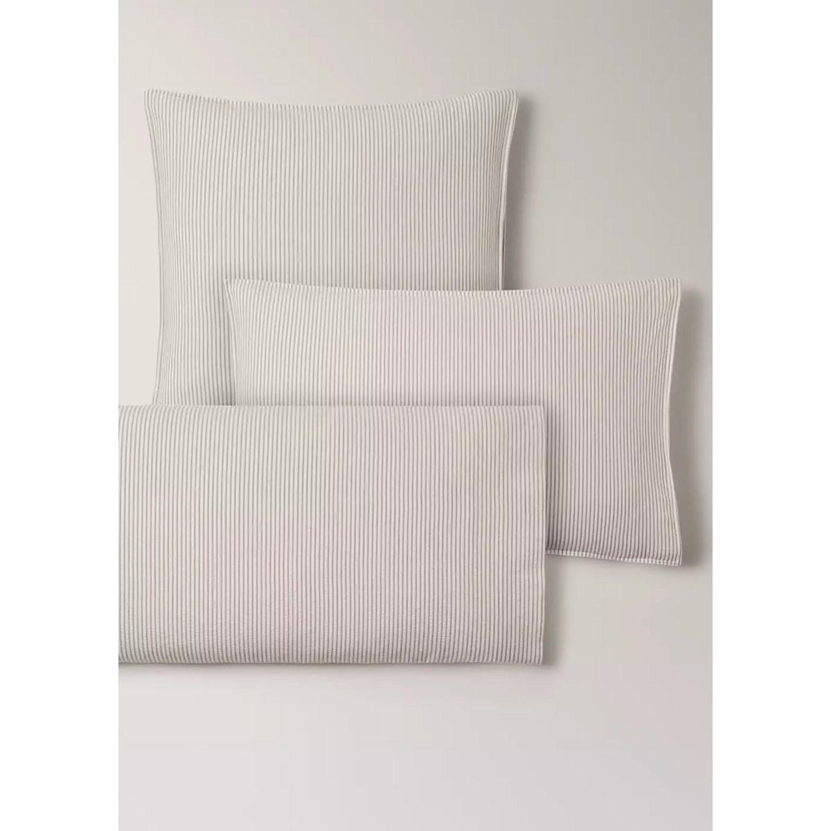 Taie d'oreiller coton seersucker à rayures fines 45x110 cm café, MANGO HOME