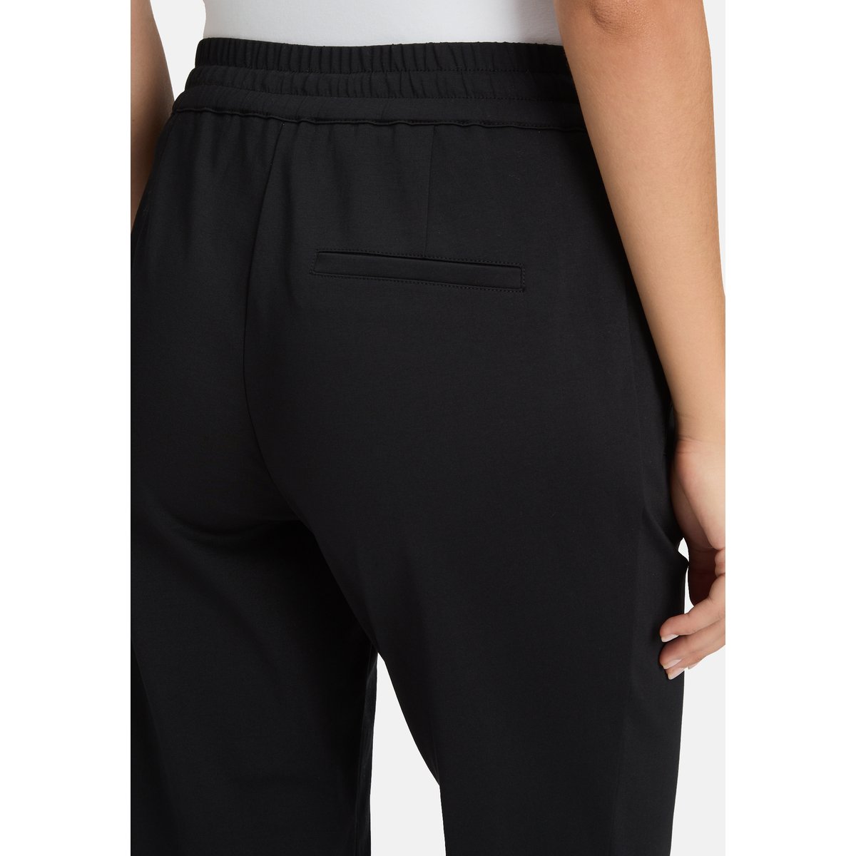Pantalon stretch à poches extérieures noir, BETTY & CO