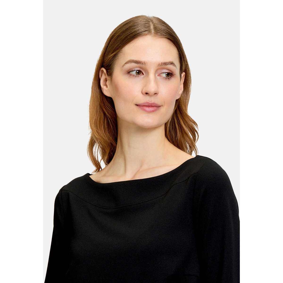 Robe en jersey à plis noir, BETTY BARCLAY