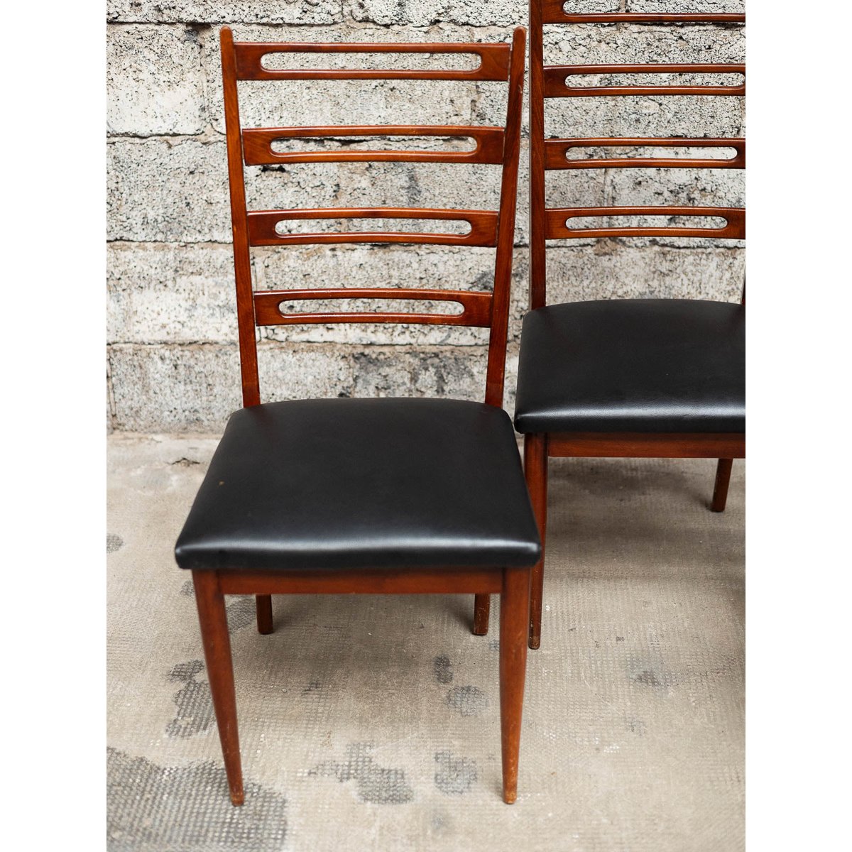Lot de 4 chaises scandinaves Alma N°1723 - Bon état bois foncé, DEBONGOUT