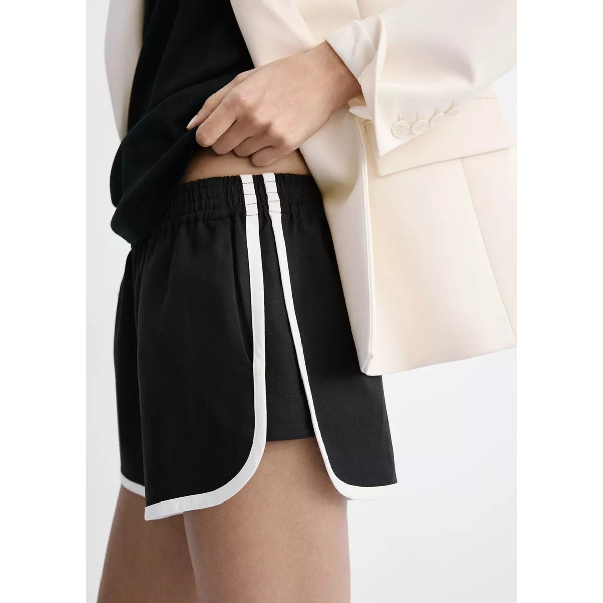 Short en mélange de lin et coton à rayures contrastantes noir, MANGO