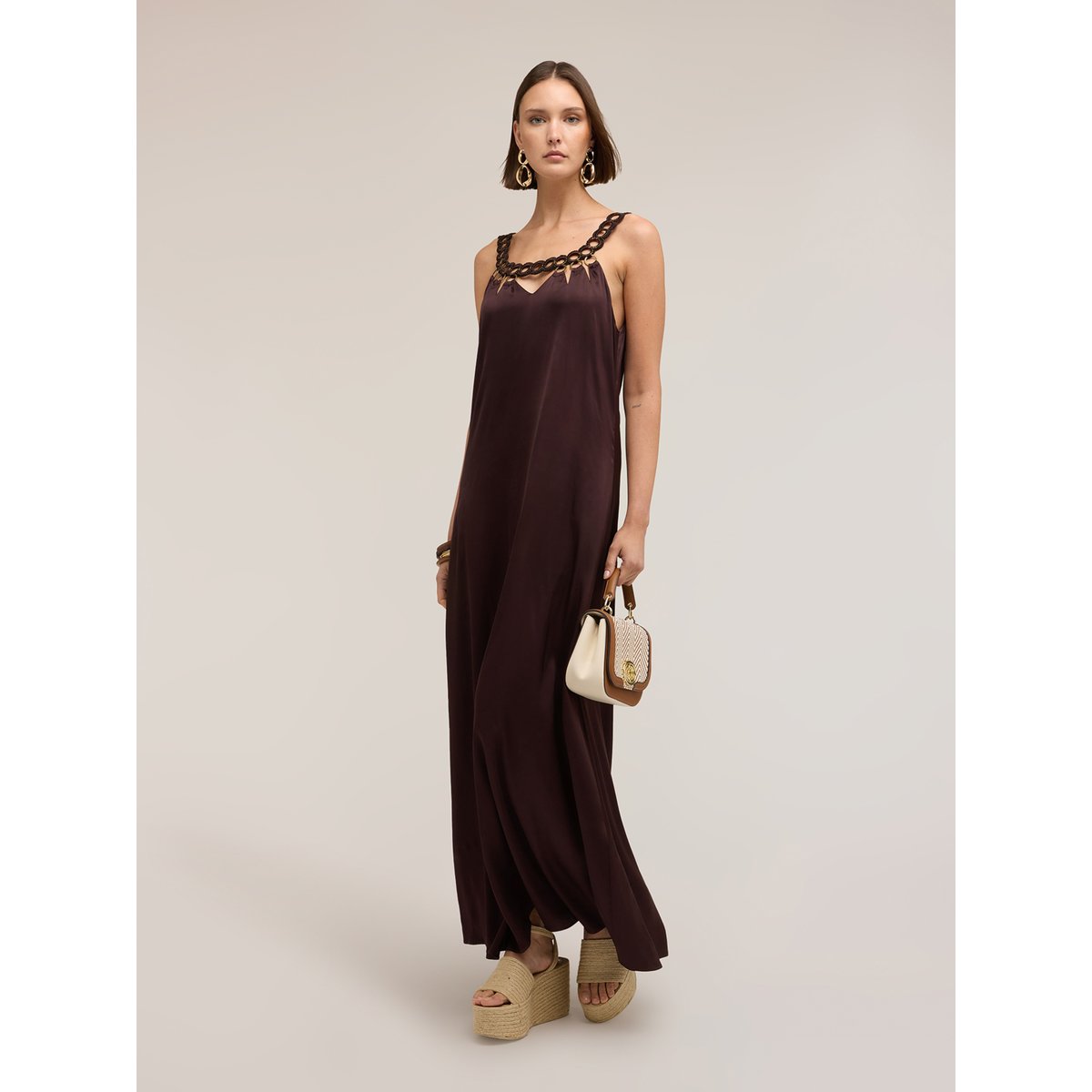 Robe longue avec détail métallique marron, MOTIVI