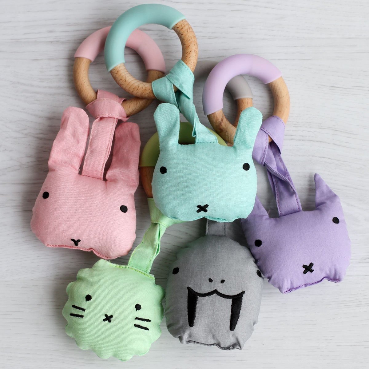 Anneau dentition bois et silicone gris, SEVIRA KIDS