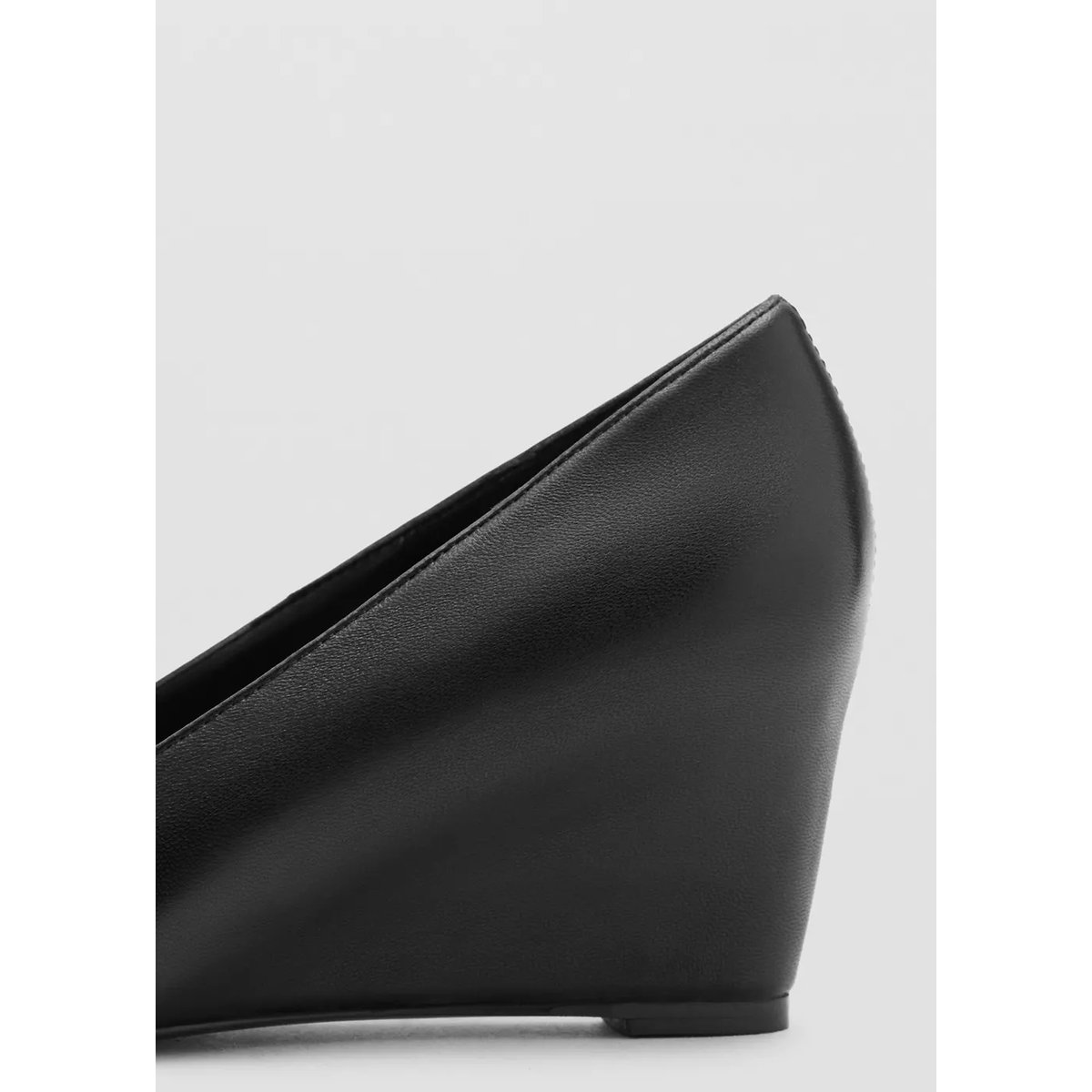 Chaussure compensée en cuir noir, MANGO