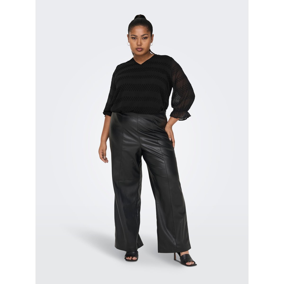 Top black 1, ONLY CARMAKOMA