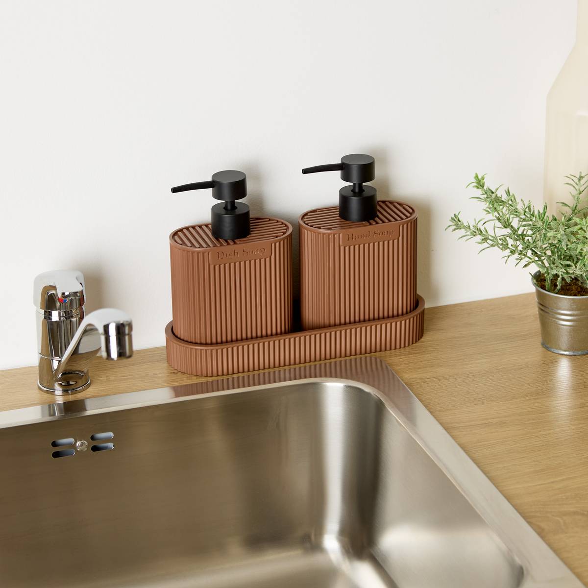 Distributeur de savon ovale TERRA marron, 5FIVE SIMPLY SMART