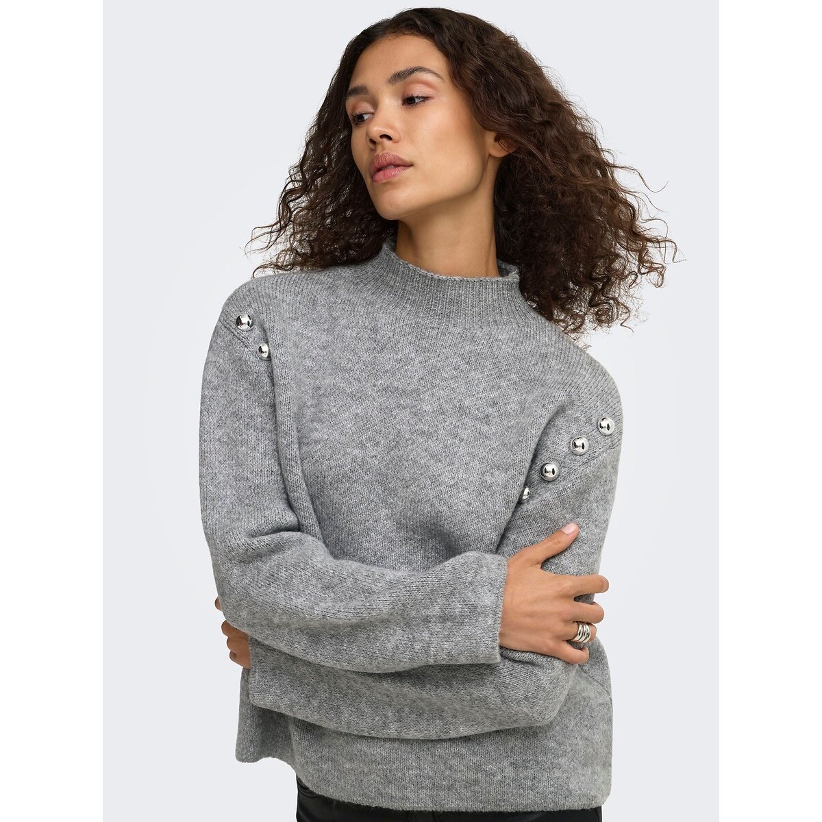 Pull col montant avec boutons gris, ONLY
