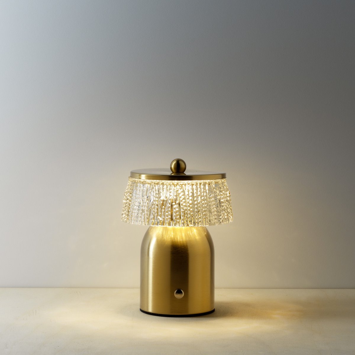 Lampe de table en fer DISCO laiton, BAZAR BIZAR