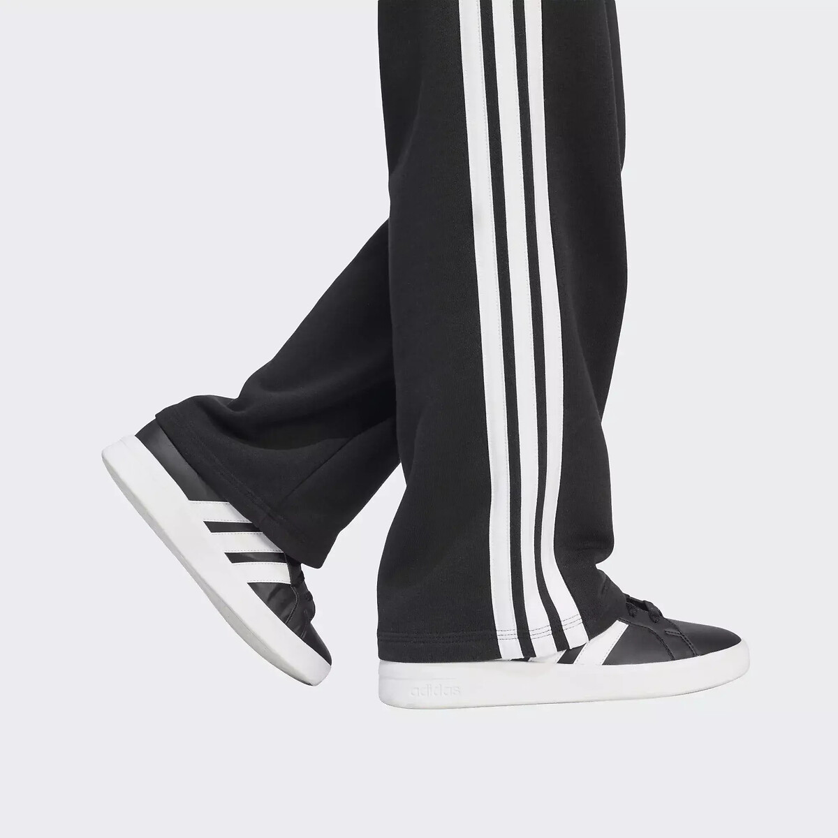 Wijdvallende joggingbroek, 3 strepen, ESSENTIALS zwart, ADIDAS SPORTSWEAR