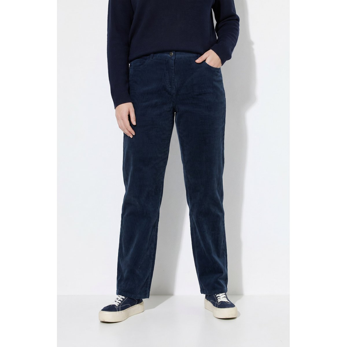 Pantalon en velours côtelé Mary, jambe large marine, ULLA POPKEN