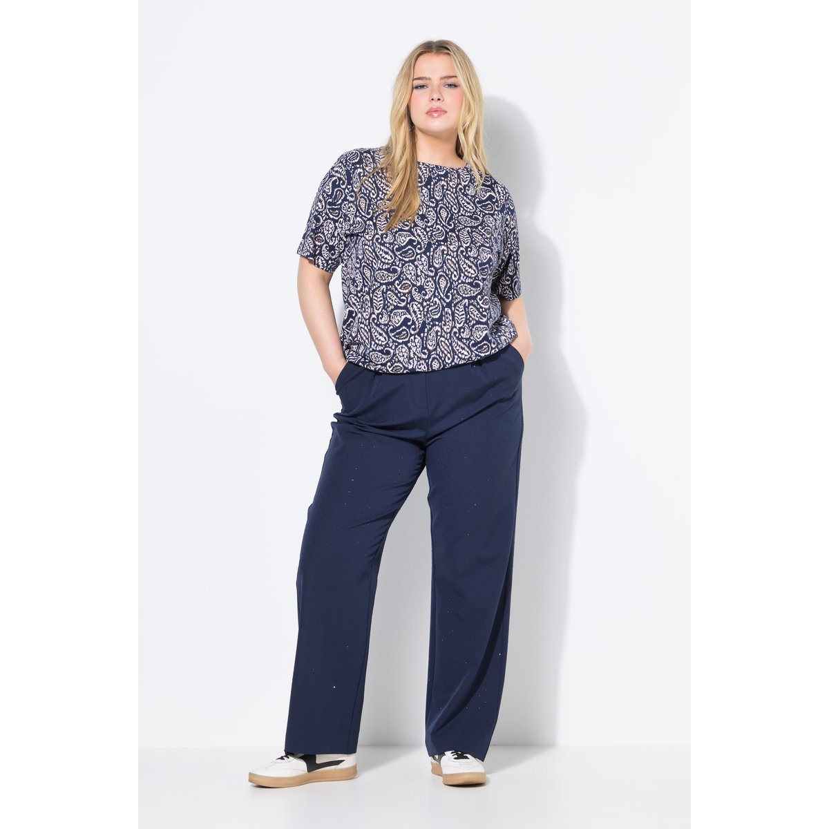 Pantalon à pinces marine, STUDIO UNTOLD