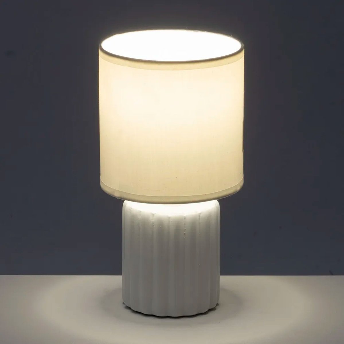 Lampe à poser céramique blanche 13x13x24cm blanc, WADIGA