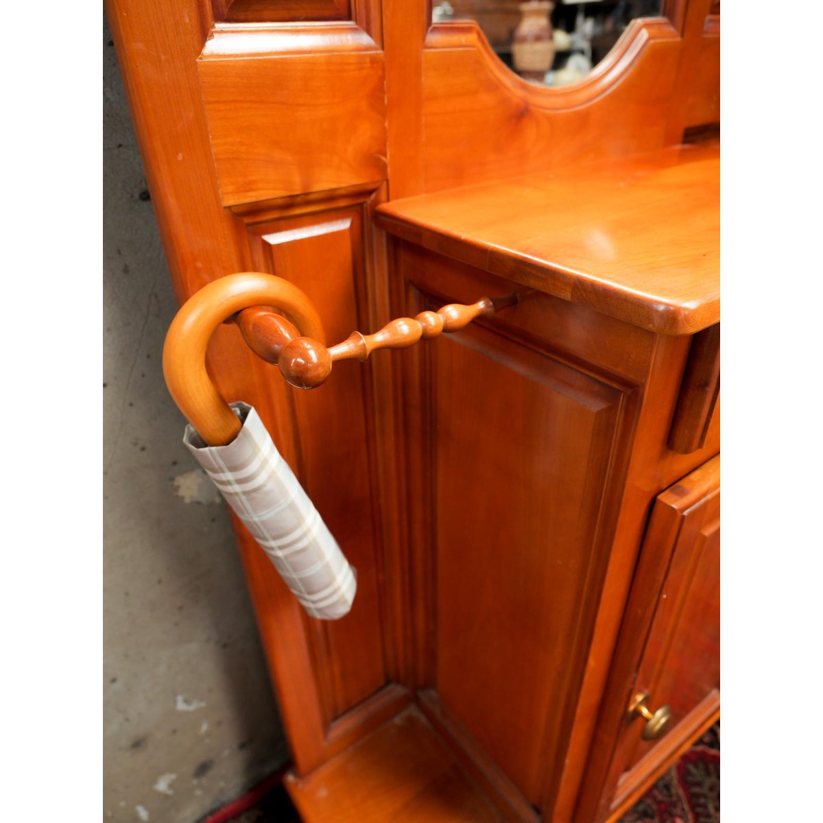 Grand vestiaire en bois Max N°355 - Bon état bois clair, DEBONGOUT