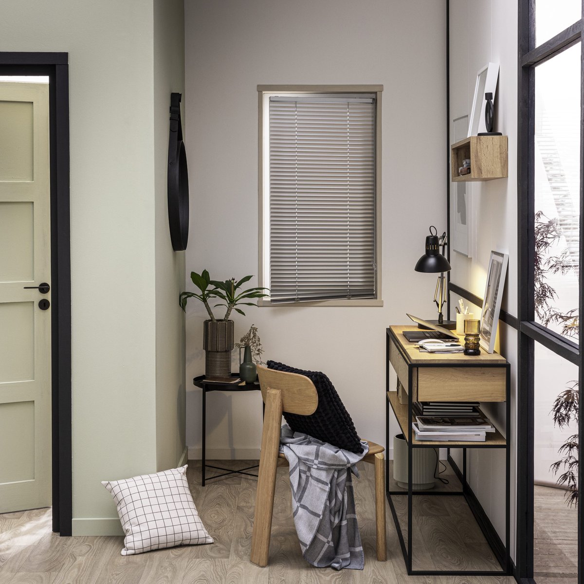 Lampe de bureau en métal, ARQUITECTO noir, INSPIRE