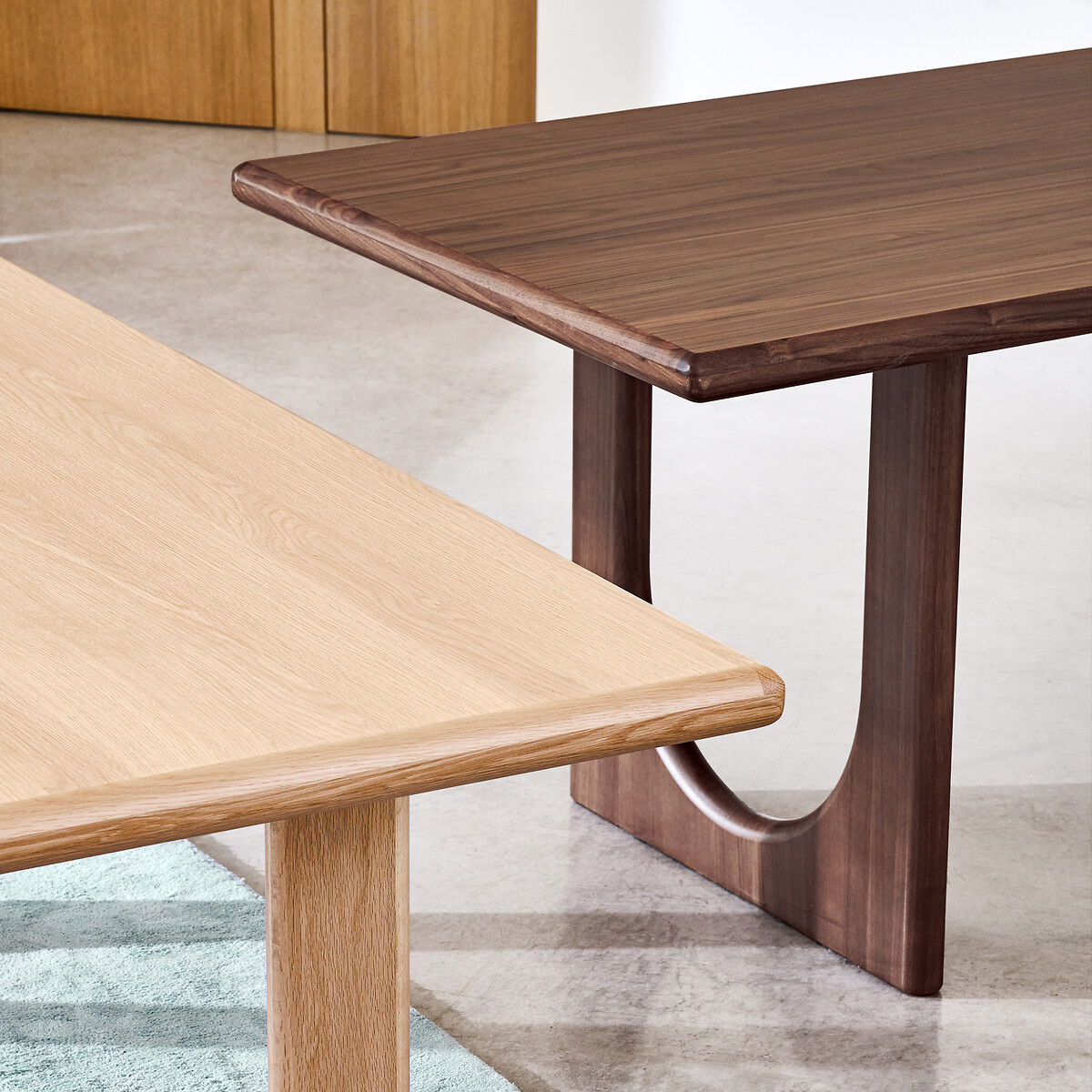 Table à manger, en plaqué noyer, 6 à 8 couverts, DOUVE coloris noyer, LA REDOUTE INTERIEURS