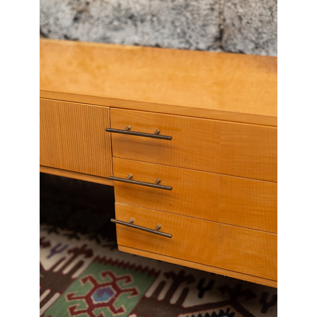 Enfilade asymétrique Margaret N°491 - Bon état bois clair, DEBONGOUT