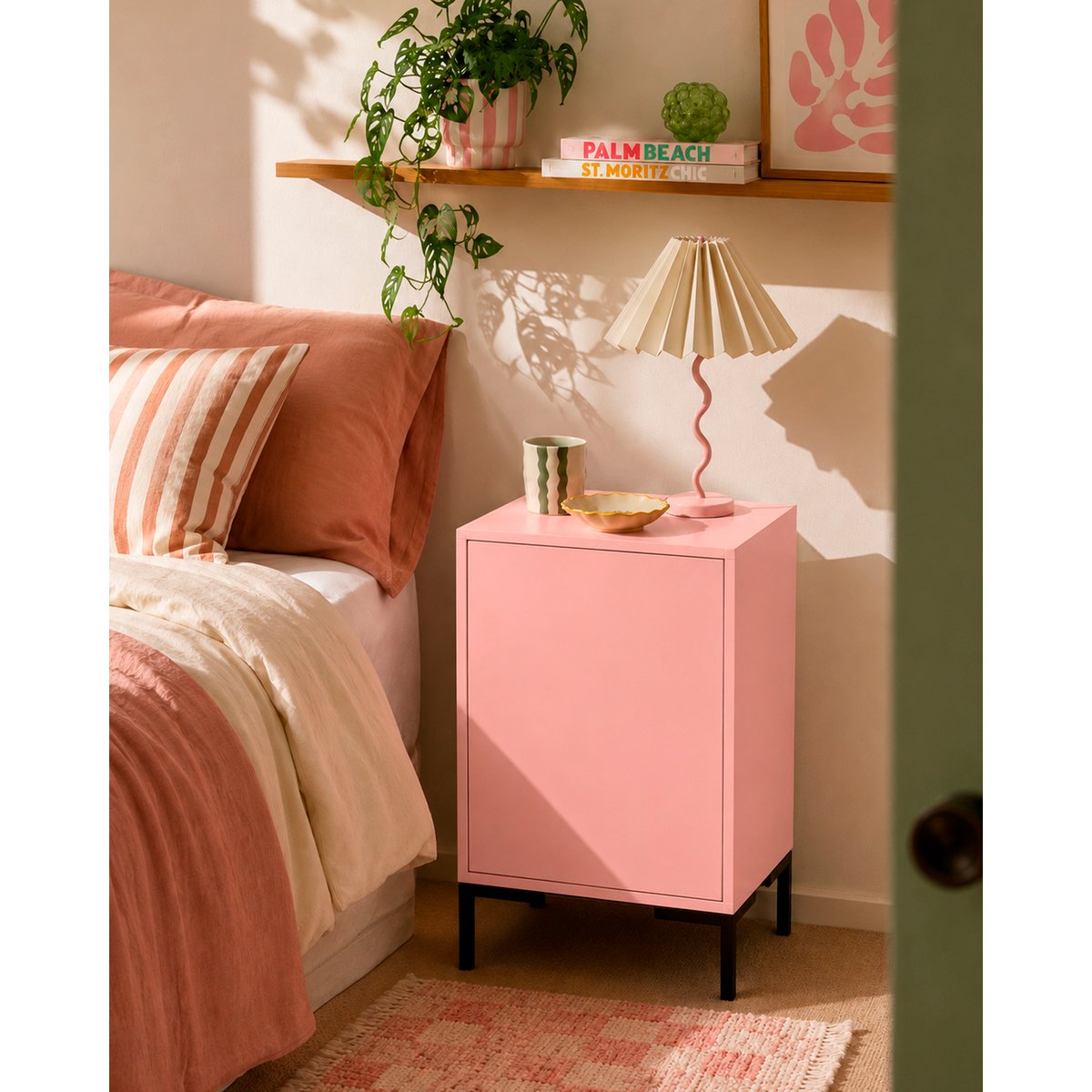 Table de chevet WILLIAM color rose, REALLY NICE THINGS