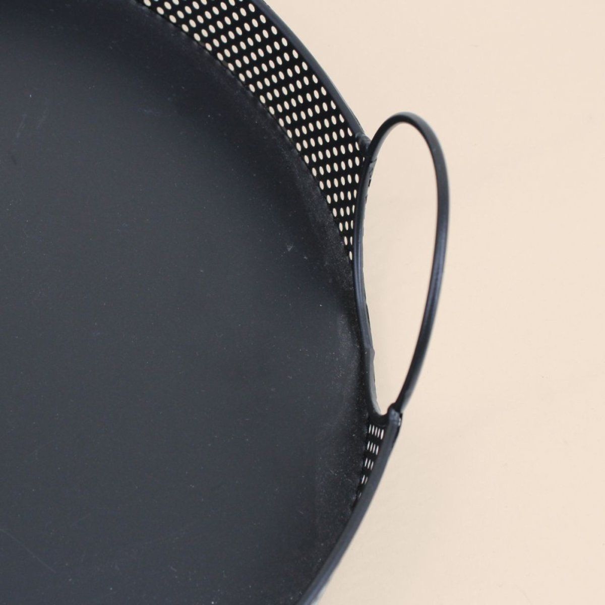 Plateau rond en métal noir 35cm noir, ORNAMI