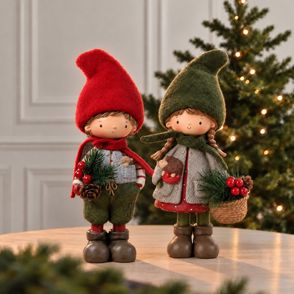 Figurine fillette pin enchanté décorative artificielle H22 NOËL rouge, SIA