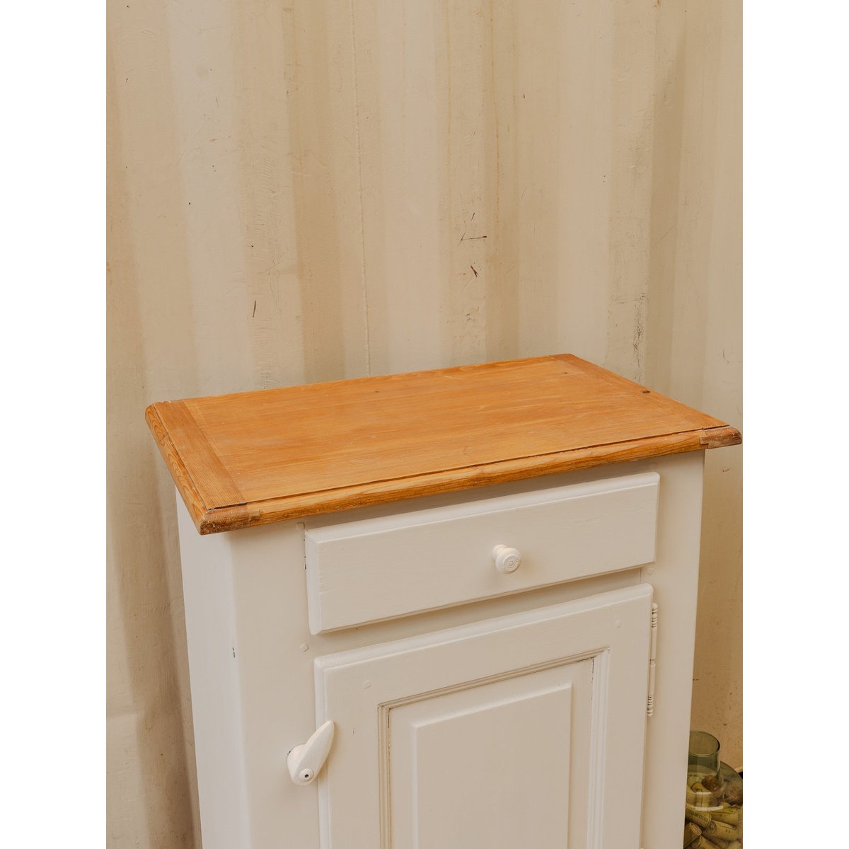 Petit buffet en bois blanc Gilbert N°1784 - Bon état blanc, DEBONGOUT
