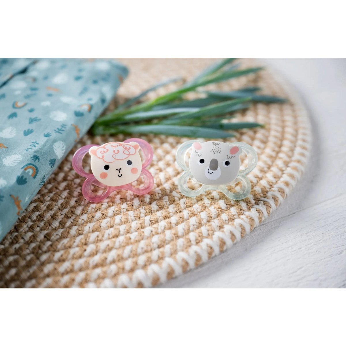 Lot de 2 sucettes Soft Touch Friends bleu et rose, TIGEX
