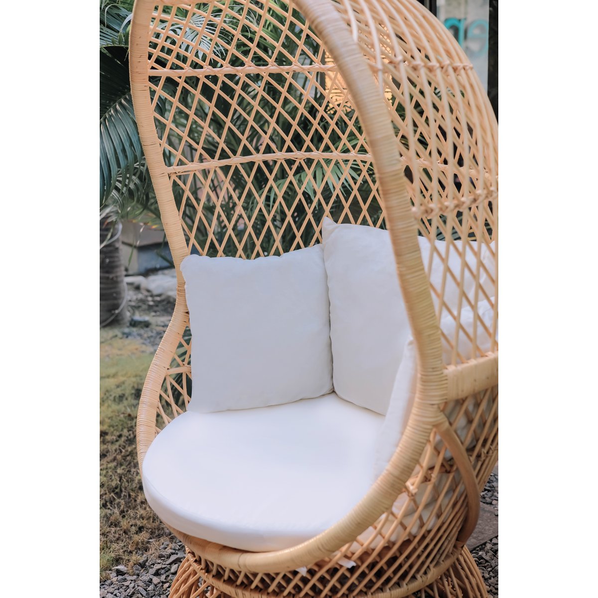 Fauteuil oeuf en rotin naturel et tissu, MANADO beige, NORDLYS