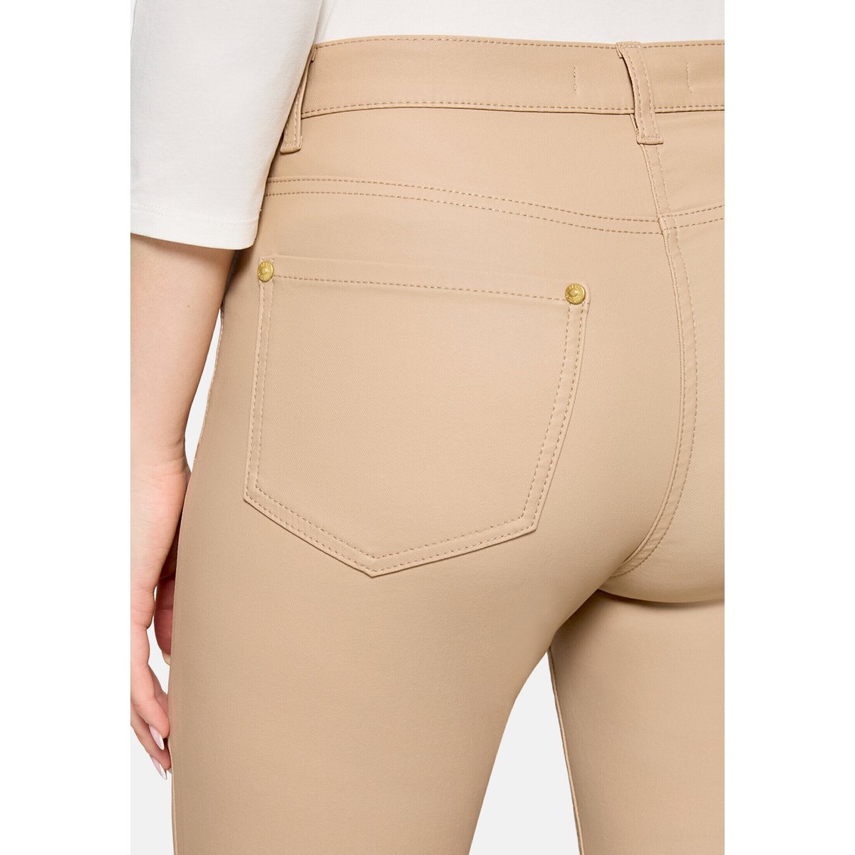 Pantalon sublimant la silhouette coupe slim fit natural, BETTY BARCLAY