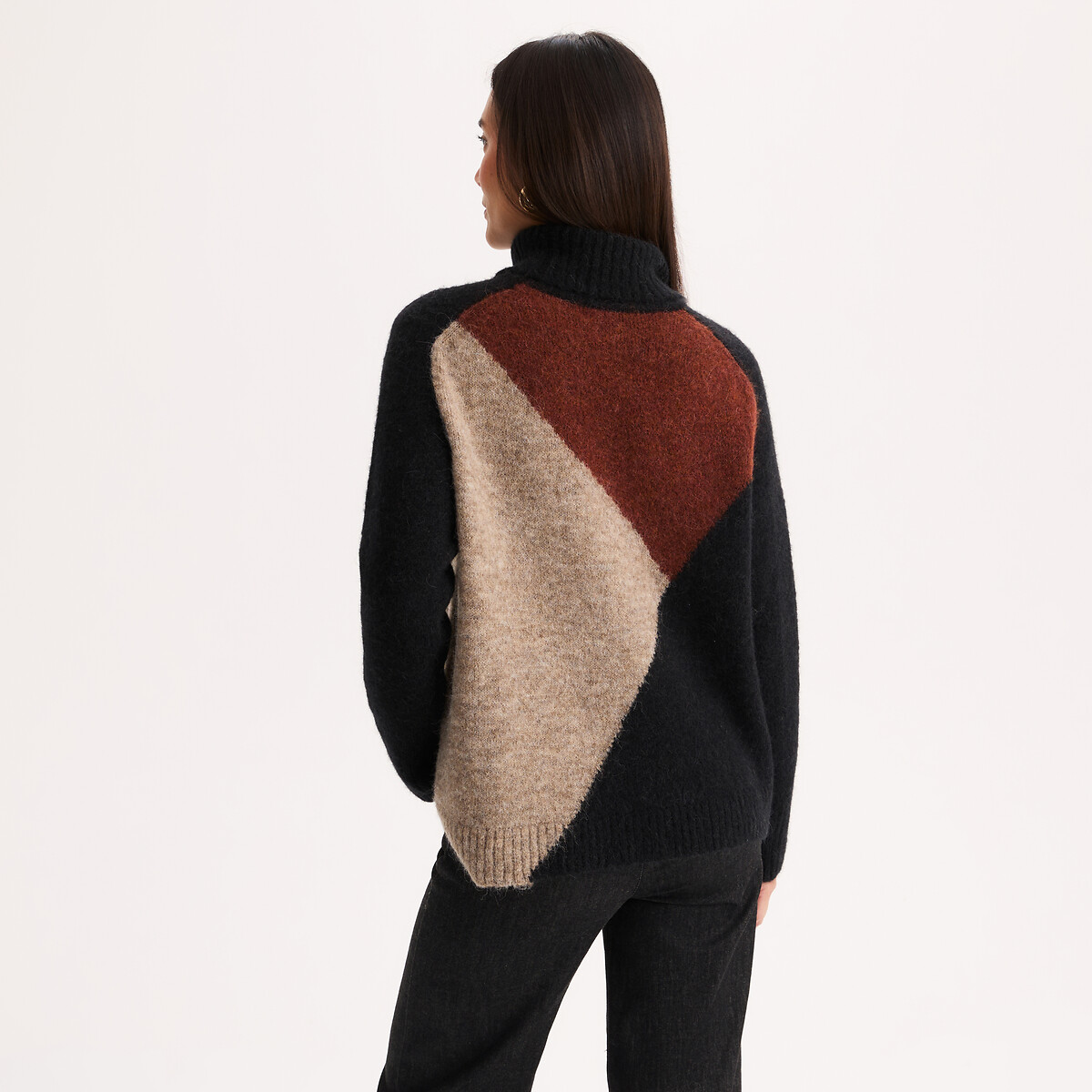 Pull col montant, color block, en laine et alpaga mélangé jacquard fond écru, ANNE WEYBURN