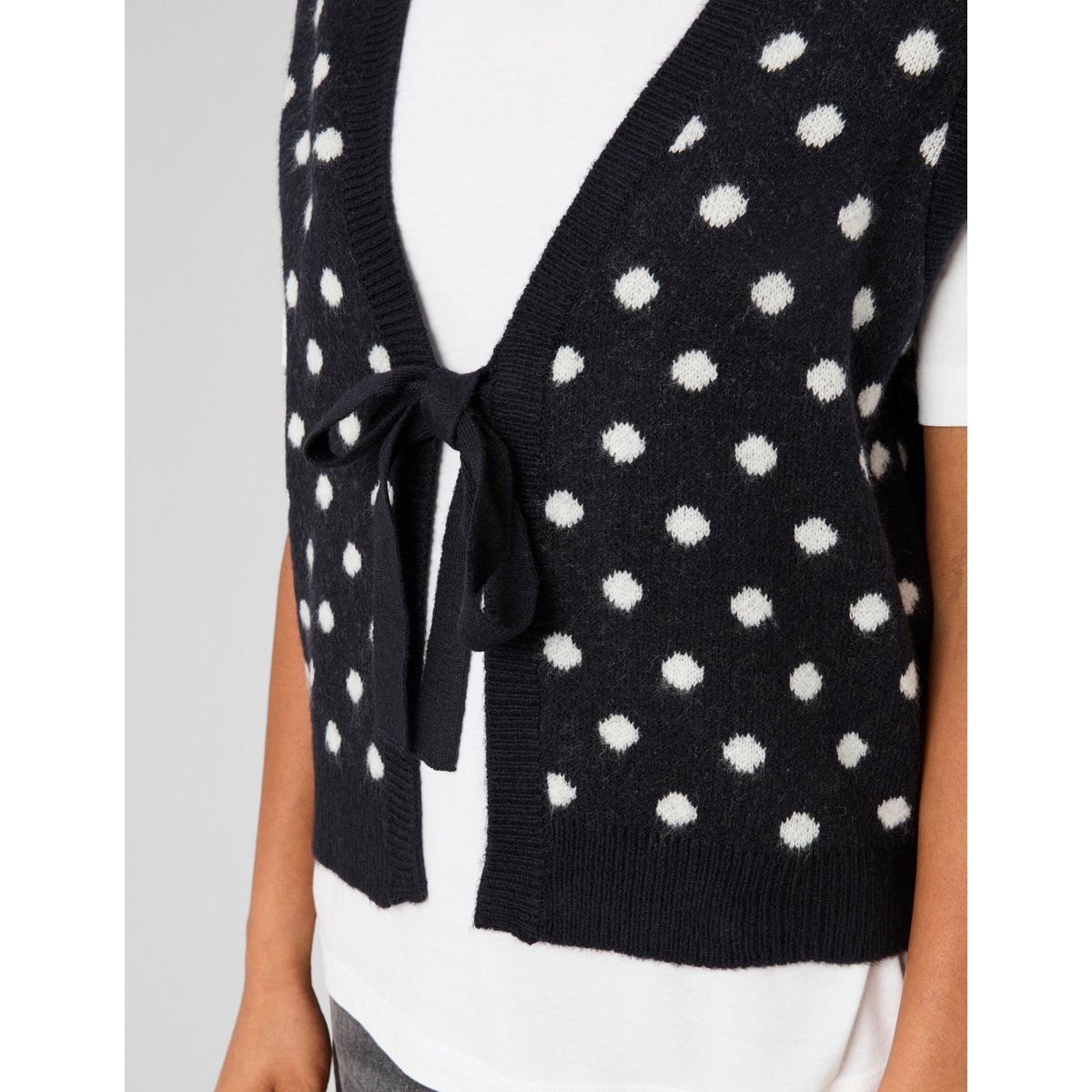 Gilet sans manches à nouette bleu foncé, BZB