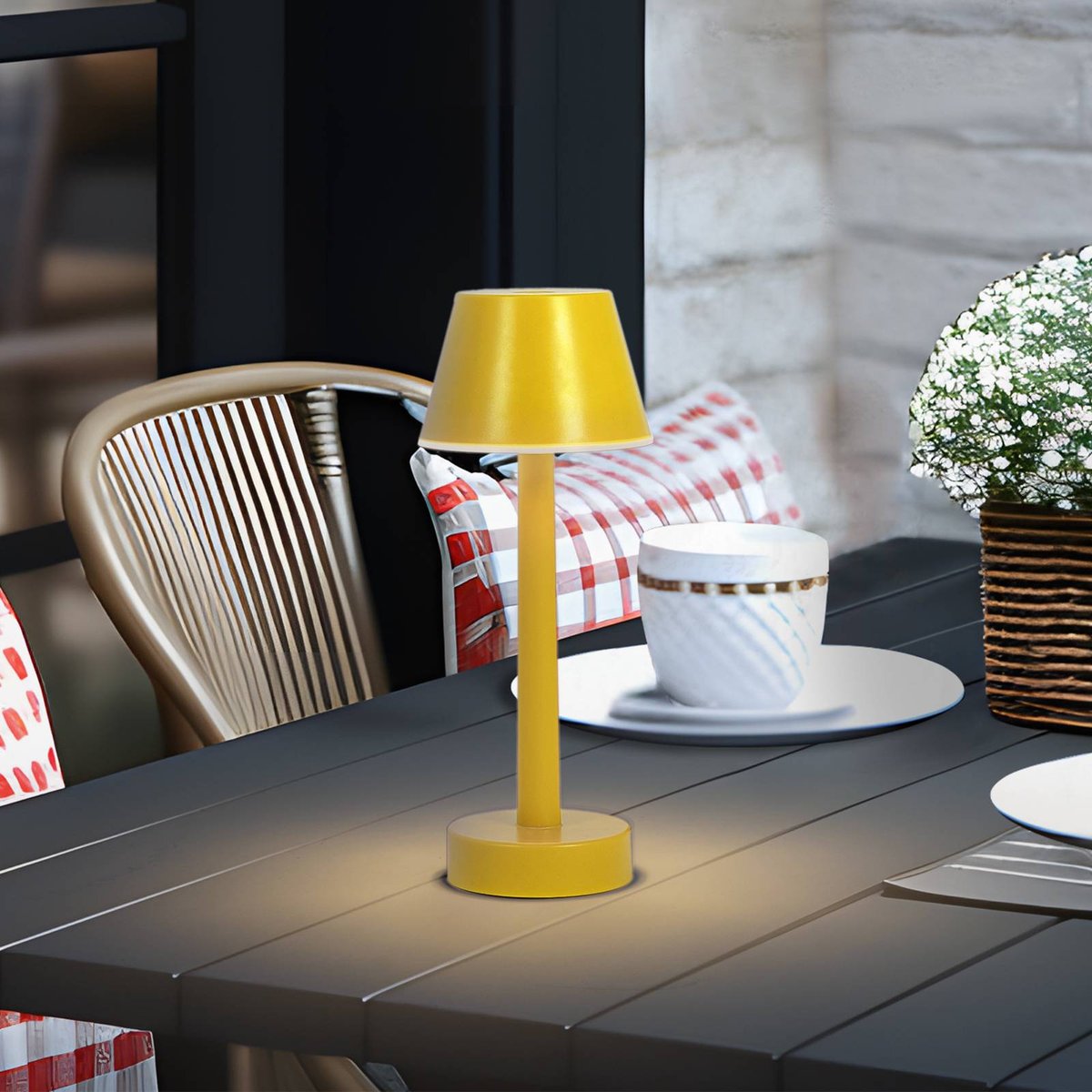 moderneLED, Gaja jaune, LINDBY