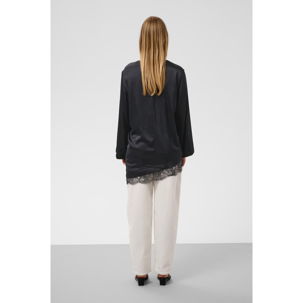 Blouse à manches longues noir black, SOAKED IN LUXURY