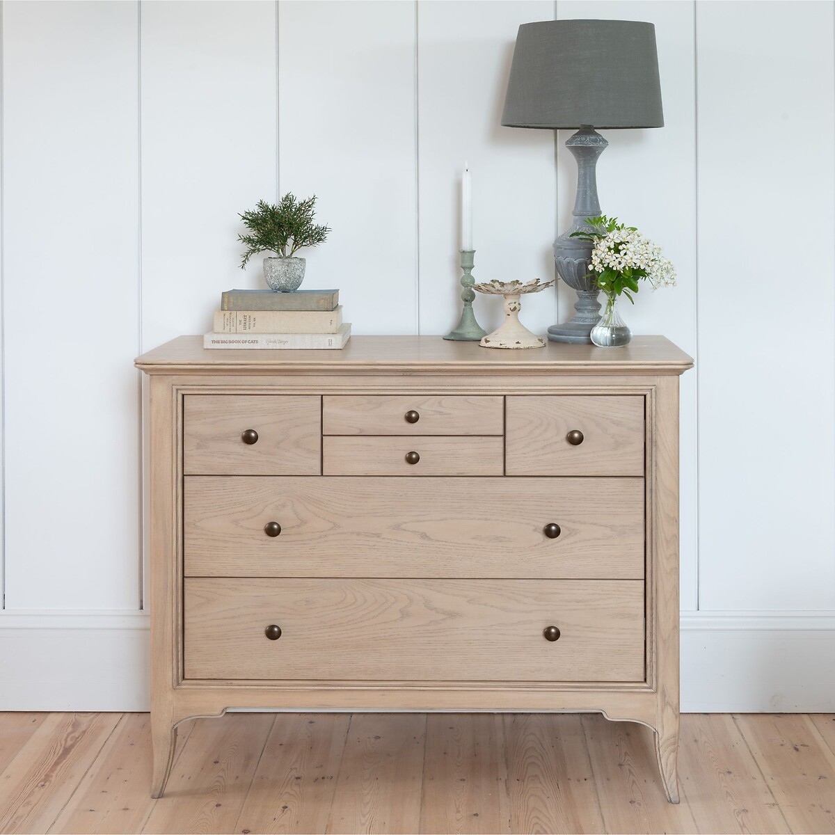 Toulon Oak 6 Drawer Chest light oak wood, WILLIS & GAMBIER