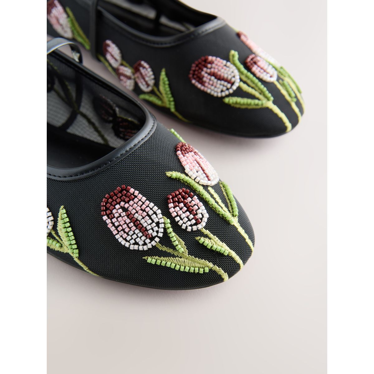 Babies à tulipes en mesh forever comfort® noir, NEXT