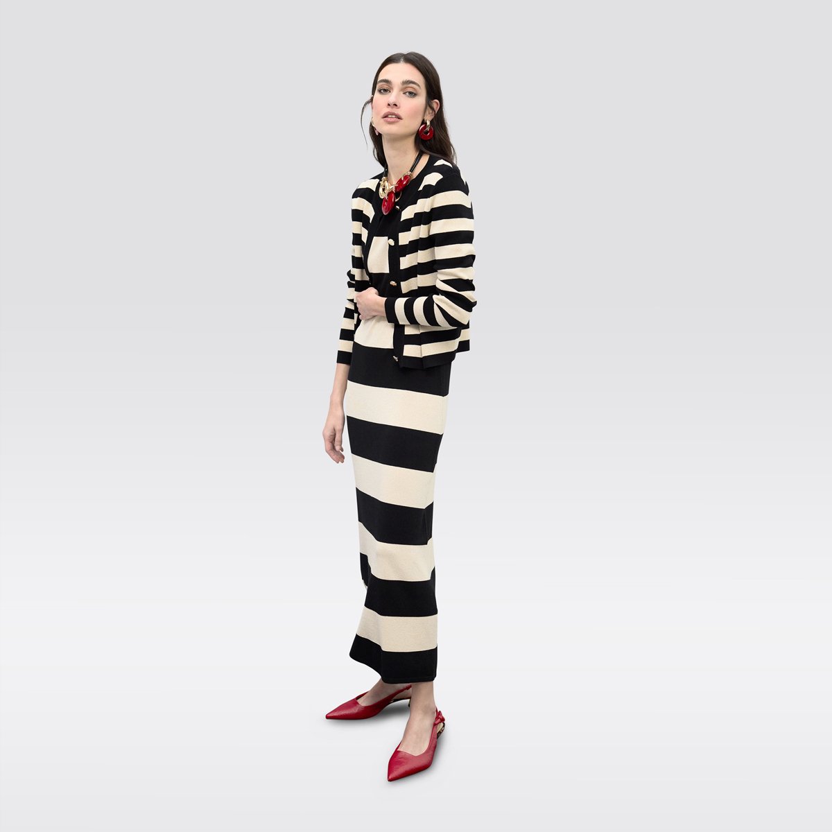 Robe longue à rayures larges manches courtes noir, LOLA CASADEMUNT