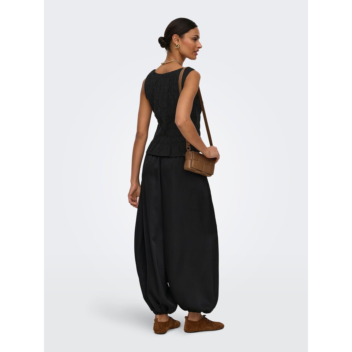 Top black 1, JDY