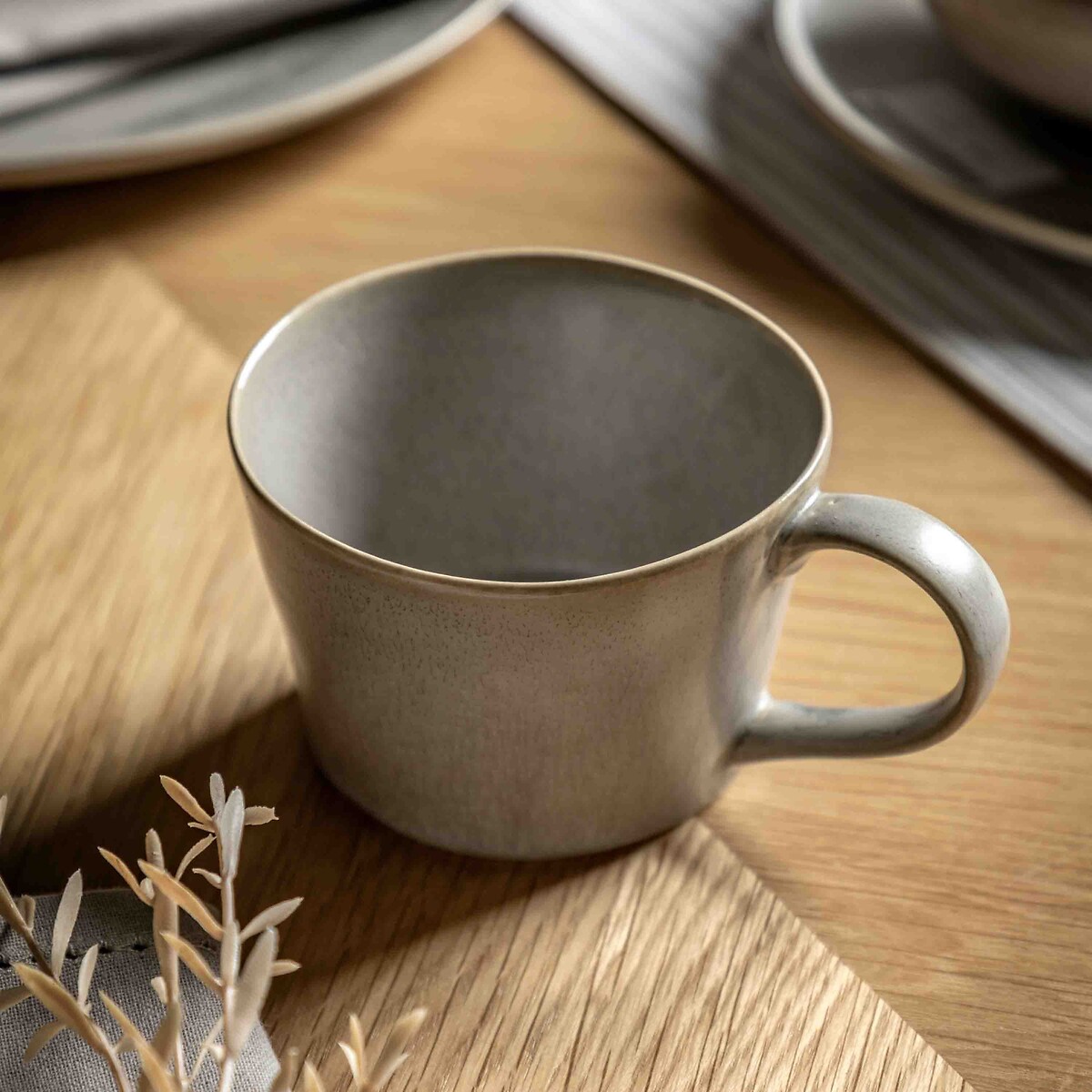 Set of 4 Pebble Glaze Mugs dove grey, ÉDITÉ
