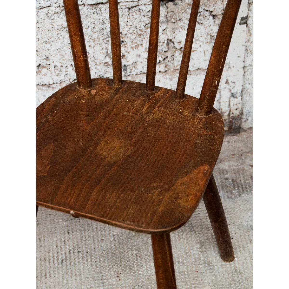 Paire de chaises en bois Alma N°731 - Bon état bois, DEBONGOUT